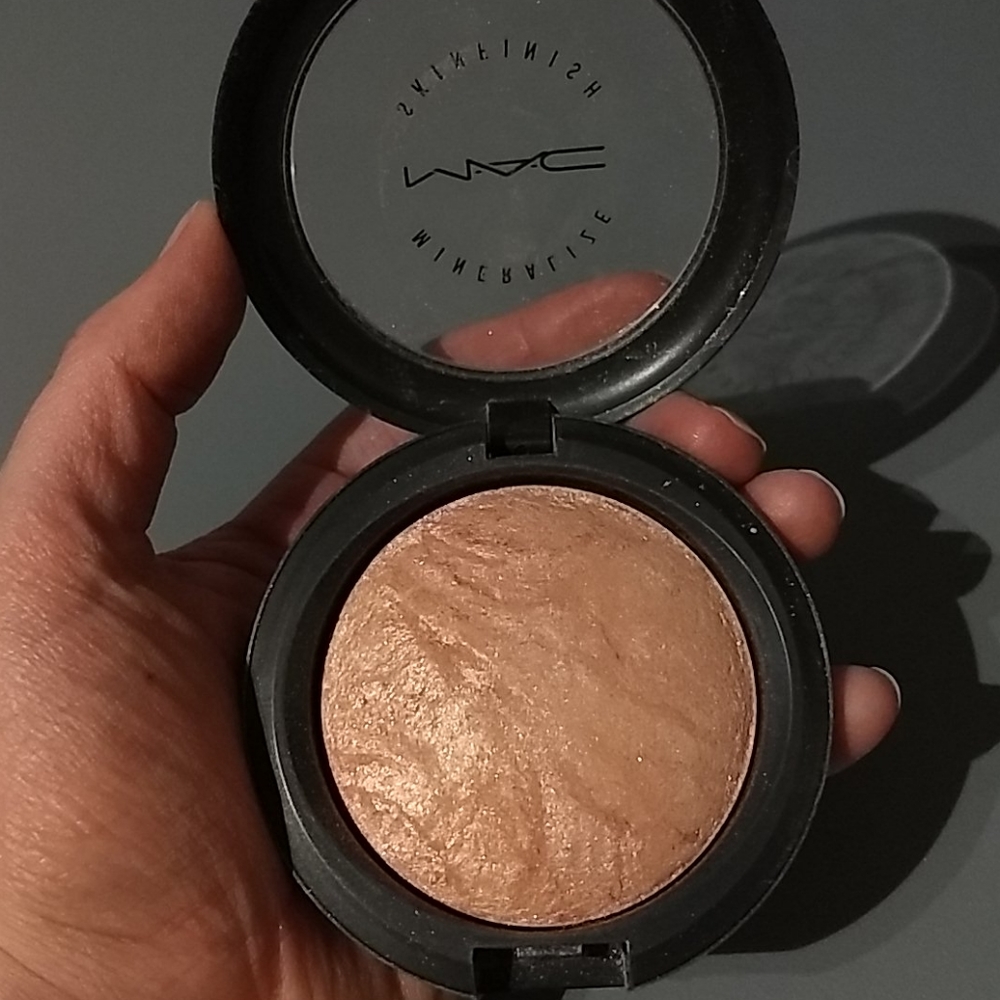 Mac Glissade Mineralize SkinFinish